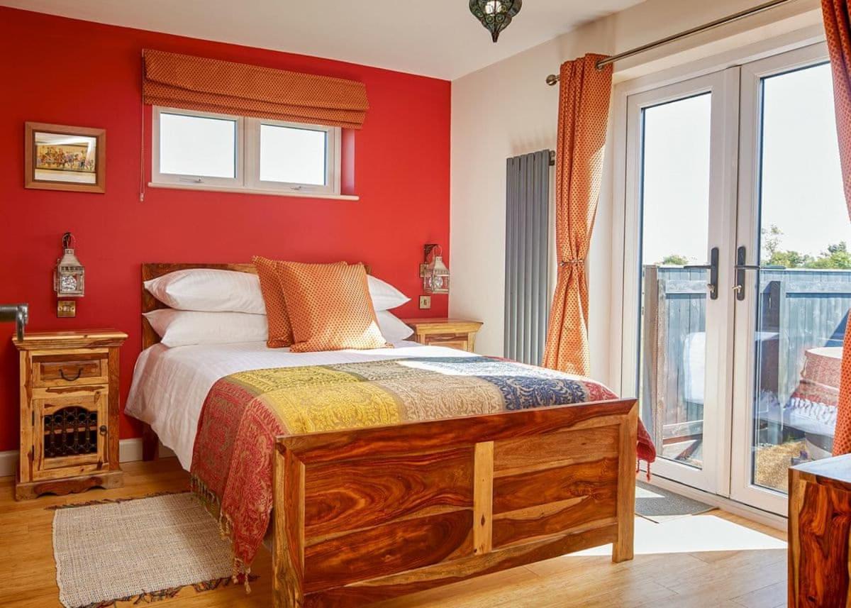 North Star Sanctum Hotel Garton Bagian luar foto