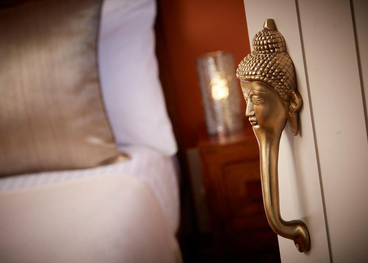 North Star Sanctum Hotel Garton Bagian luar foto