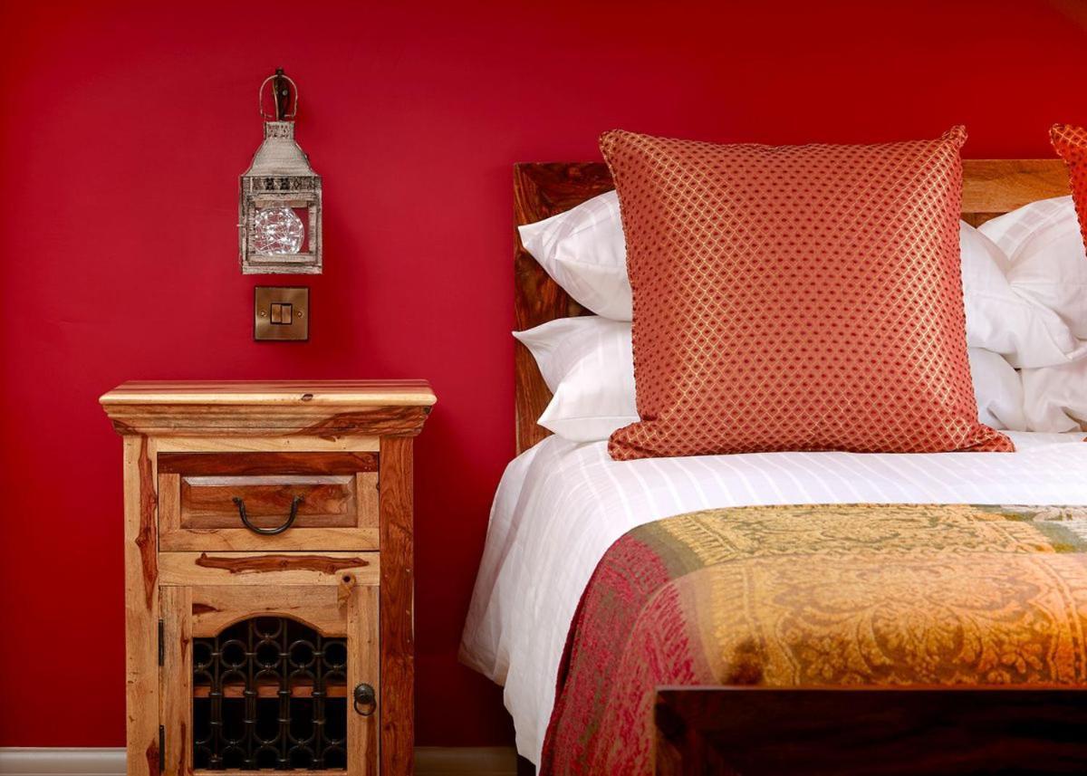 North Star Sanctum Hotel Garton Bagian luar foto