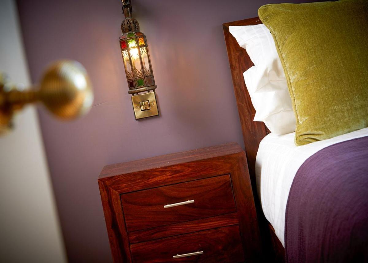 North Star Sanctum Hotel Garton Bagian luar foto